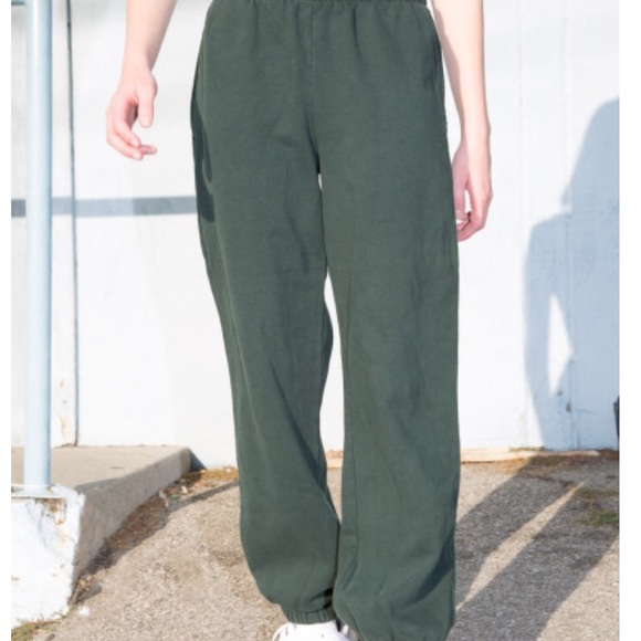 🦋HUGE ISO🦋 (DONT BUY) - Picture 4 of 10